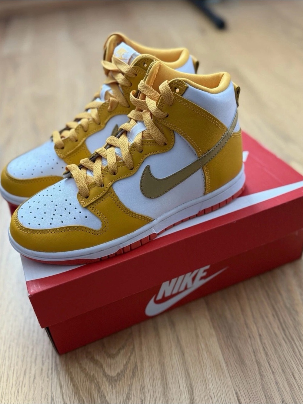 Nike Dunk High University Gold Orange Men 3.5 women 5, DQ4691700 Brand New w Box